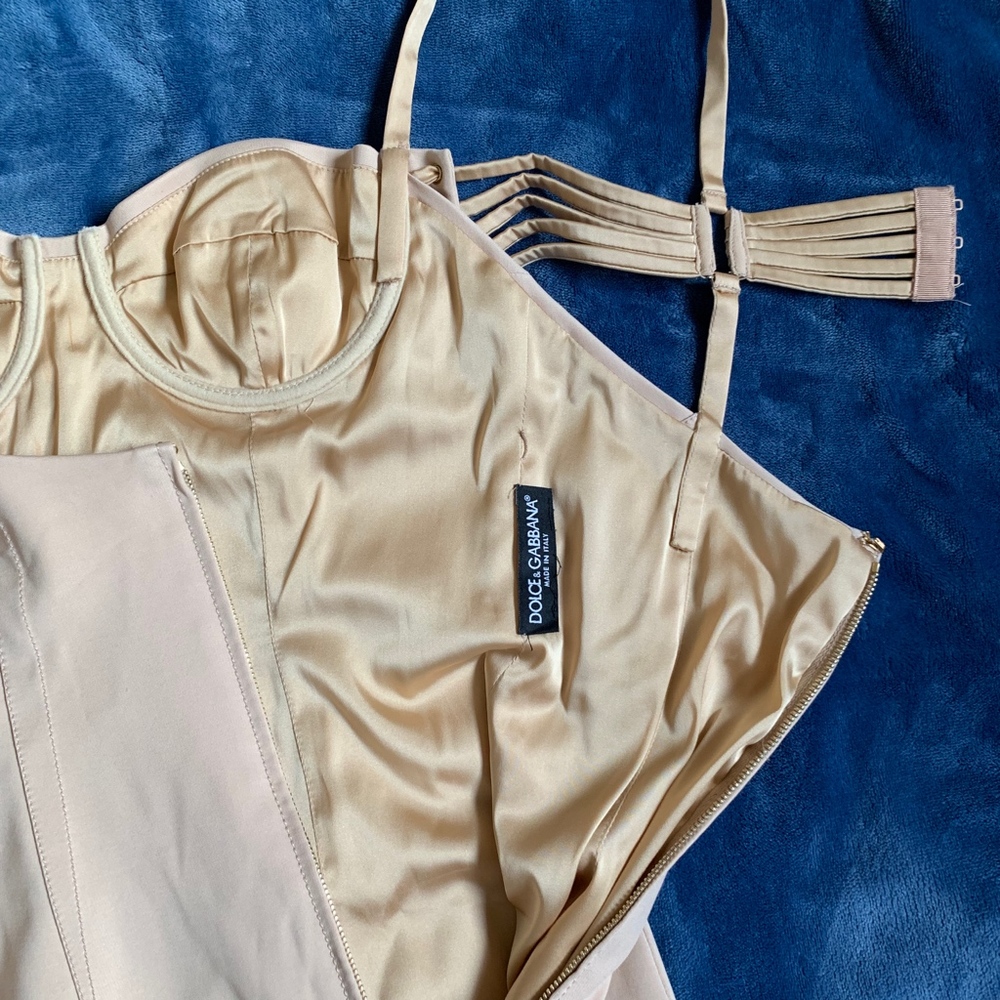 Dolce & Gabbana Beige Bodycon Dress - Picture 5 of 8